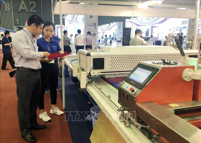 关于纺织与皮革工业产业的展览会在胡志明市开幕 ảnh 1 关于纺织与皮革工业产业的展览会在胡志明市开幕 ảnh 1