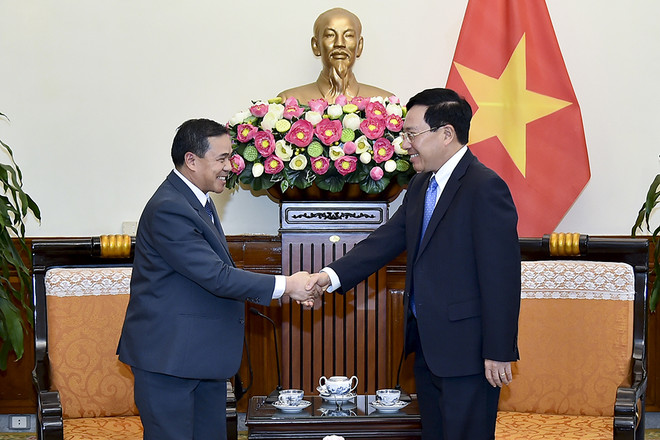 进一步巩固和发展越老传统友好关系 ảnh 1 进一步巩固和发展越老传统友好关系 ảnh 1