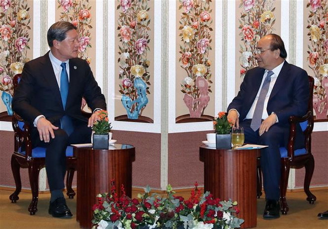 越南政府总理阮春福与韩国一流投资商举行座谈会 ảnh 3