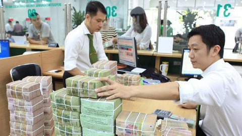  多家银行降低贷款利息 帮助企业解决困难、助力发展 ảnh 2