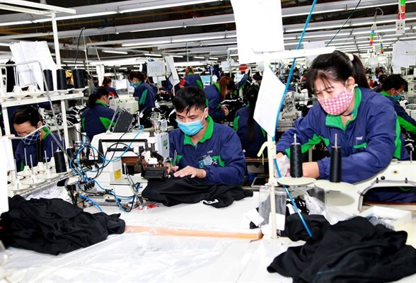 越南第十四届国会第八次会议通过《劳动法(修正案)》 ảnh 2 越南第十四届国会第八次会议通过《劳动法(修正案)》 ảnh 2