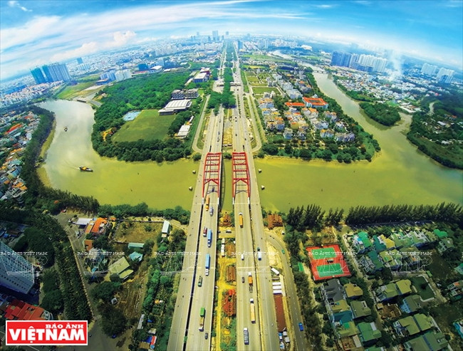 智利社会党高度评价越南经济发展成就 ảnh 1 智利社会党高度评价越南经济发展成就 ảnh 1