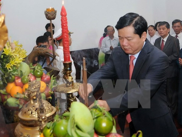 胡志明主席诞辰126周年纪念活动在全国各地举行 ảnh 1