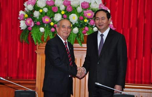 越南公安部长陈大光会见古巴内务部代表团 ảnh 1 越南公安部长陈大光会见古巴内务部代表团 ảnh 1