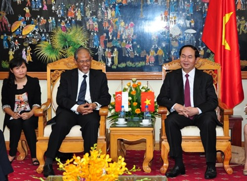 越南公安部长陈大光会见古巴内务部代表团 ảnh 2 越南公安部长陈大光会见古巴内务部代表团 ảnh 2