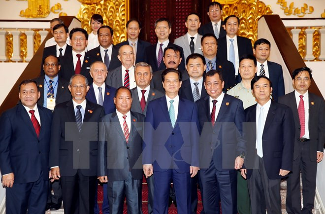 阮晋勇总理会见出席越南人民公安传统日70周年纪念活动各国际友人 ảnh 1 阮晋勇总理会见出席越南人民公安传统日70周年纪念活动各国际友人 ảnh 1