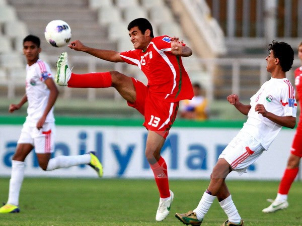 2015年东南亚U16足球赛:泰国以3比0打败缅甸夺冠 ảnh 1 2015年东南亚U16足球赛:泰国以3比0打败缅甸夺冠 ảnh 1