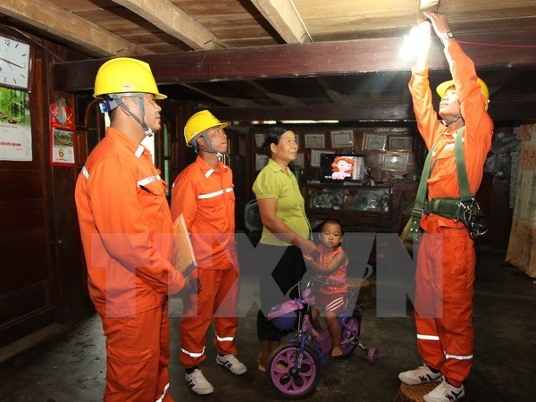 越南莱州省电力公司完成向100%个乡供电 ảnh 1 越南莱州省电力公司完成向100%个乡供电 ảnh 1