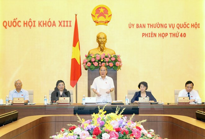 越南第十三届国会常务委员会第四十次会议发表公报 ảnh 1 越南第十三届国会常务委员会第四十次会议发表公报 ảnh 1