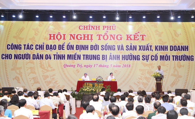  阮春福：处理台塑越南钢铁厂海洋环境污染事故为地方政府提供了重要的经验和教训 ảnh 1