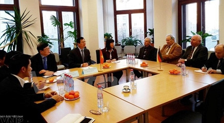 越南工商部长武辉煌出席“柏林能源转型对话” ảnh 1 越南工商部长武辉煌出席“柏林能源转型对话” ảnh 1