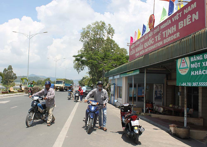 越南政府总理对经济社会发展做出指导 ảnh 1