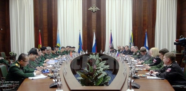 越南国防部副部长阮志咏:越俄战略对话有助于增强双方在防务合作领域的政治互信 ảnh 1 越南国防部副部长阮志咏:越俄战略对话有助于增强双方在防务合作领域的政治互信 ảnh 1