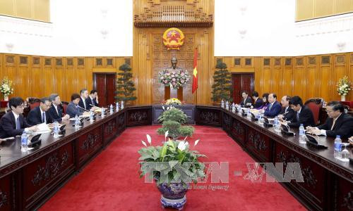 越南政府副总理阮春福会见日本经济产业省大臣林干雄 ảnh 2 越南政府副总理阮春福会见日本经济产业省大臣林干雄 ảnh 2