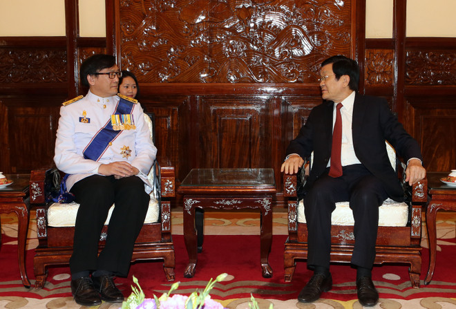 越南国家主席张晋创接受四国新任驻越大使递交国书 ảnh 1 越南国家主席张晋创接受四国新任驻越大使递交国书 ảnh 1