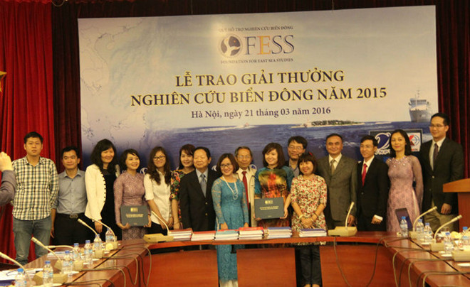 “2015年东海研究奖”颁奖仪式在河内举行 ảnh 1 “2015年东海研究奖”颁奖仪式在河内举行 ảnh 1