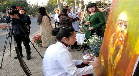 耶尔森艺术街点缀大叻百花城市美景 ảnh 2 耶尔森艺术街点缀大叻百花城市美景 ảnh 2
