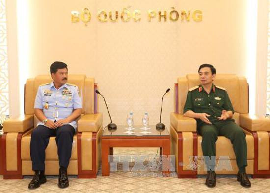 越南人民军总参谋长潘文江会见印尼空军参谋长哈迪·查延多 ảnh 1 越南人民军总参谋长潘文江会见印尼空军参谋长哈迪·查延多 ảnh 1