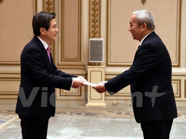 韩国代总统高度评价韩越友好合作关系 ảnh 1