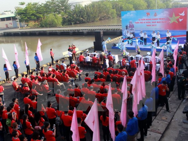 2017年“年轻人心系家乡海洋海岛”之旅正式启动 ảnh 1