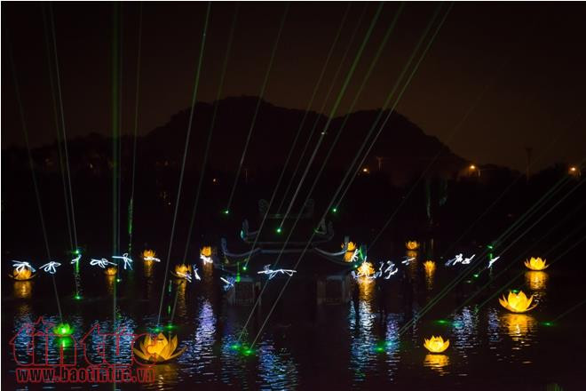 越南首个实景演出舞台亮相 ảnh 2