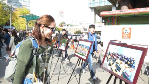 推广越南风土人情的图片展在韩国举行 ảnh 1 推广越南风土人情的图片展在韩国举行 ảnh 1
