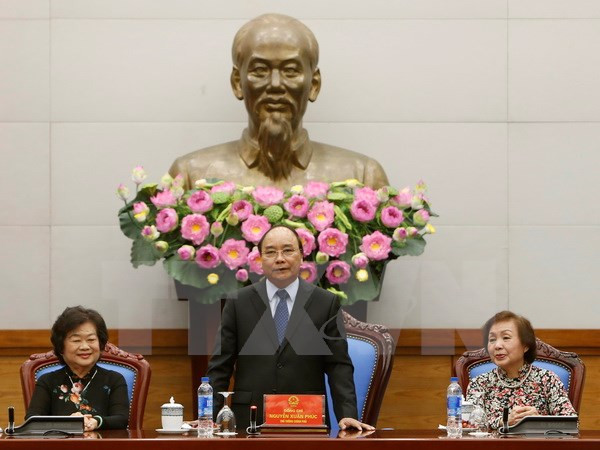 越南政府总理阮春福会见武阿丁助学基金会理事会 ảnh 1 越南政府总理阮春福会见武阿丁助学基金会理事会 ảnh 1