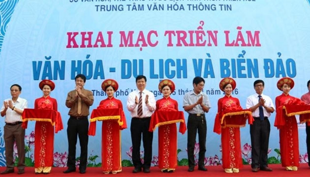 越南承天顺化省举办文化旅游和岛屿展览会 ảnh 1 越南承天顺化省举办文化旅游和岛屿展览会 ảnh 1
