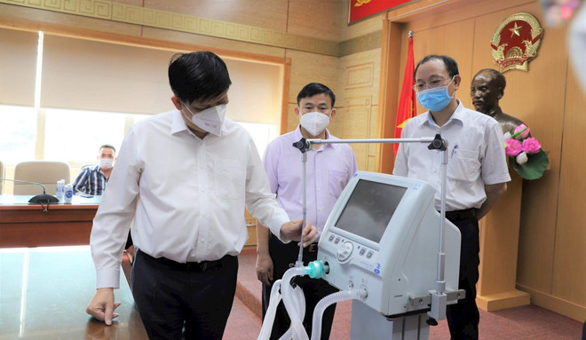 200台高功能呼吸机将运往胡志明市等南部各省市 ảnh 1 200台高功能呼吸机将运往胡志明市等南部各省市 ảnh 1