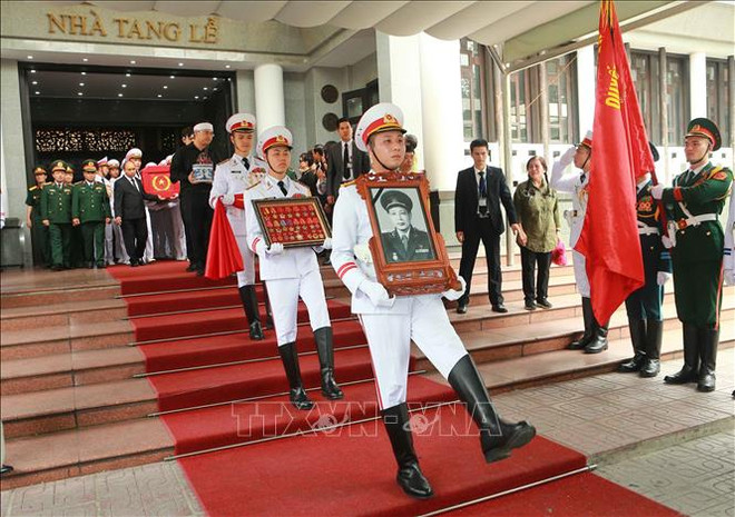 原越南部长议会副主席同士元国葬隆重举行 ảnh 2 原越南部长议会副主席同士元国葬隆重举行 ảnh 2