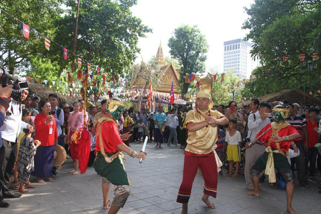 柬埔寨传统新年期间国内外游客人数增长近70% ảnh 2 柬埔寨传统新年期间国内外游客人数增长近70% ảnh 2