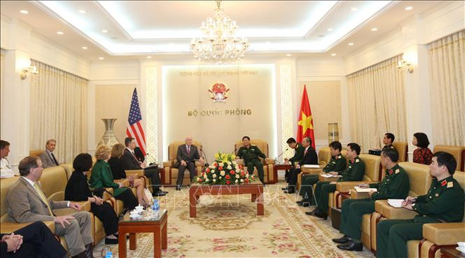 美国参议员代表团对越南进行工作访问 ảnh 2