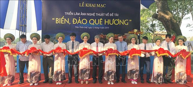 “家乡海洋岛屿”艺术展览会在承天顺化省举行 ảnh 1 “家乡海洋岛屿”艺术展览会在承天顺化省举行 ảnh 1