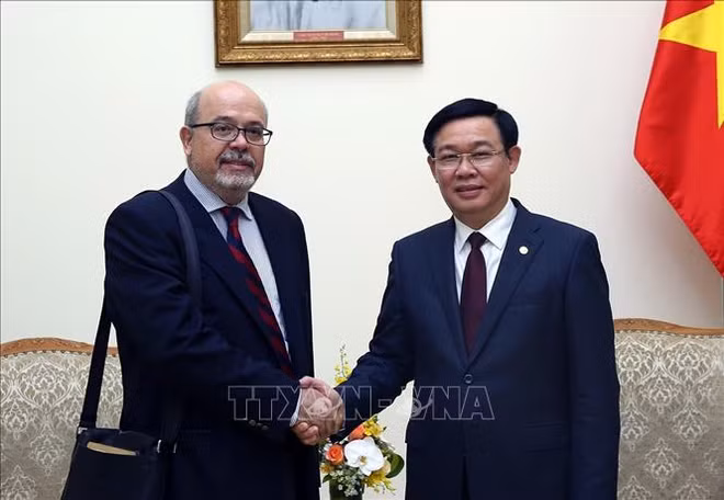 政府副总理王廷惠会见国际货币基金组织代表团 ảnh 1 政府副总理王廷惠会见国际货币基金组织代表团 ảnh 1