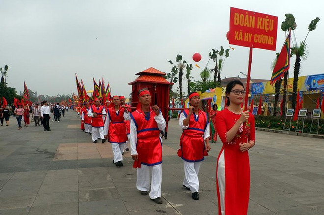 2019年雄王庙庙会:富寿省为四面八方游客举行多项精彩文化活动 ảnh 1 2019年雄王庙庙会:富寿省为四面八方游客举行多项精彩文化活动 ảnh 1