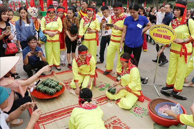 2019年雄王庙庙会:富寿省为四面八方游客举行多项精彩文化活动 ảnh 2 2019年雄王庙庙会:富寿省为四面八方游客举行多项精彩文化活动 ảnh 2