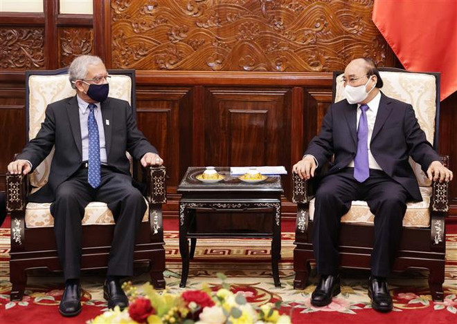 越南国家主席阮春福会见联合国驻越协调员马特拉 ảnh 1 越南国家主席阮春福会见联合国驻越协调员马特拉 ảnh 1