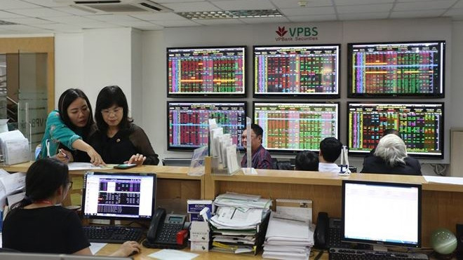 今年7月份衍生品成交量创历史新高 ảnh 1 今年7月份衍生品成交量创历史新高 ảnh 1