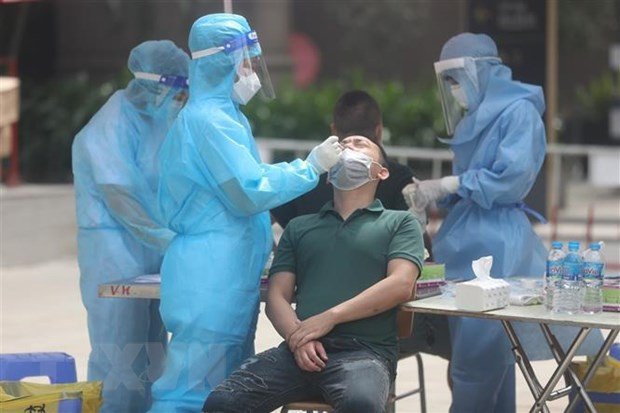 8月13日越南报告新增9180例确诊病例 新增治愈出院病例3593例 ảnh 1 8月13日越南报告新增9180例确诊病例 新增治愈出院病例3593例 ảnh 1