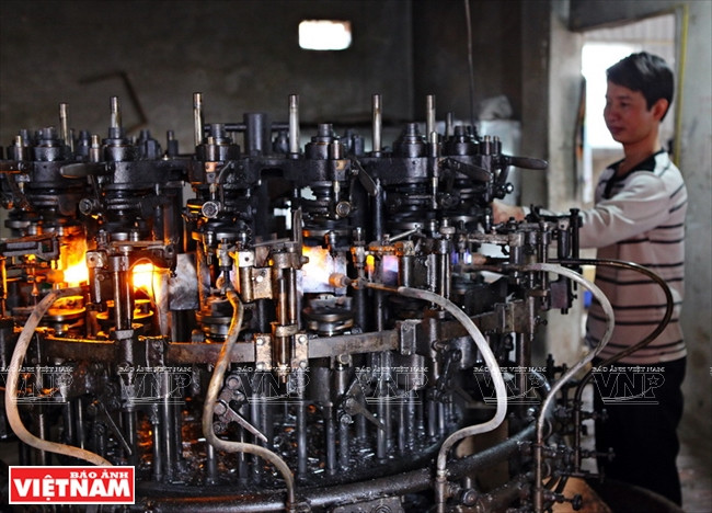 河内市常信县的玻璃吹制业 ảnh 13