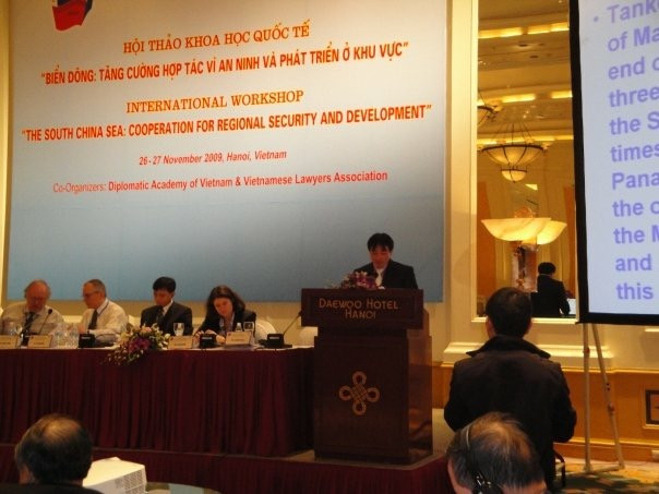 东海问题研究专家为捍卫祖国海洋海岛主权贡献力量 ảnh 3 东海问题研究专家为捍卫祖国海洋海岛主权贡献力量 ảnh 3