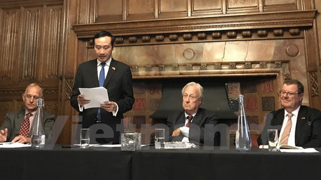 越英网络年度大会在英国首都伦敦召开 ảnh 1 越英网络年度大会在英国首都伦敦召开 ảnh 1