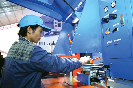 2017年8月份全国新成立企业1.2万家 ảnh 1