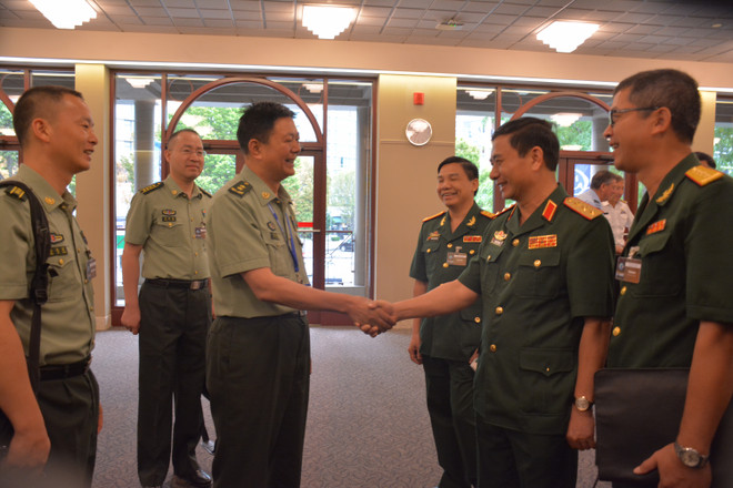 越南人民军总参谋长在第20届亚太国防军司令会议期间举行一系列双边活动 ảnh 2