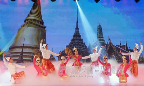 题为“美丽祖国”的联谊晚会在胡志明市举行 ảnh 3 题为“美丽祖国”的联谊晚会在胡志明市举行 ảnh 3