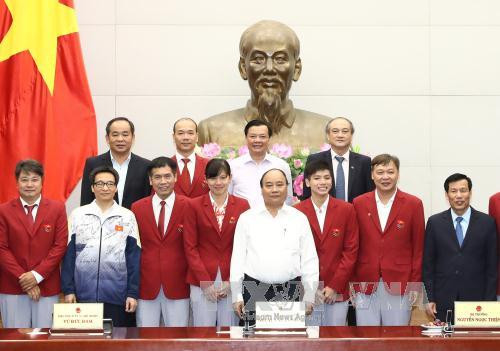 政府总理阮春福会见第29届东南亚运动会越南体育代表团各成员 ảnh 2
