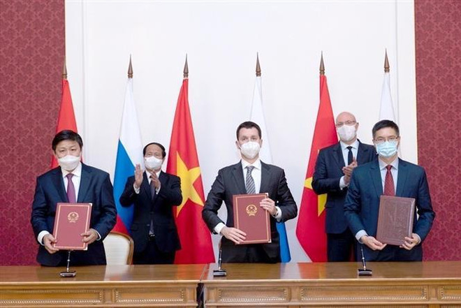 越南国家主席阮春福圆满结束对俄罗斯进行的正式访问 ảnh 3 越南国家主席阮春福圆满结束对俄罗斯进行的正式访问 ảnh 3