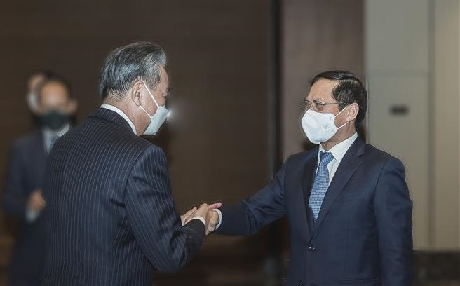 越南外交部部长裴青山与中国外交部长王毅举行会谈 ảnh 1 越南外交部部长裴青山与中国外交部长王毅举行会谈 ảnh 1