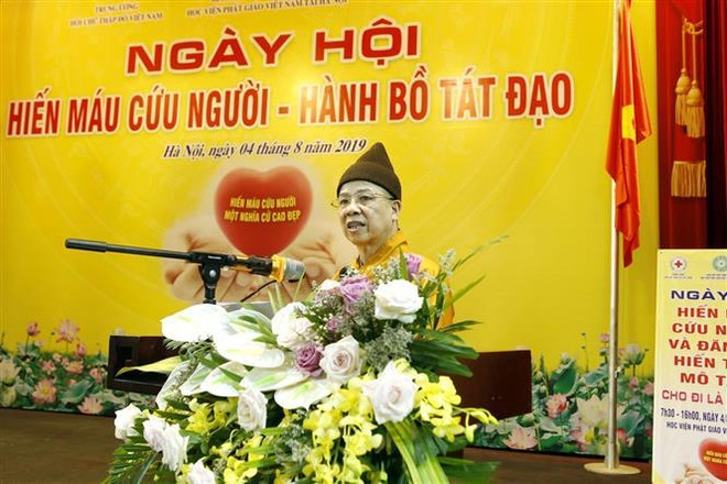 500名僧尼和佛教信徒参加献血活动 150名登记捐赠人体器官 ảnh 2