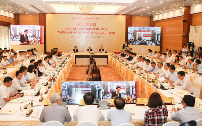 越南政府总理阮春福:严格处理“有名无实”的大学 ảnh 1 越南政府总理阮春福:严格处理“有名无实”的大学 ảnh 1